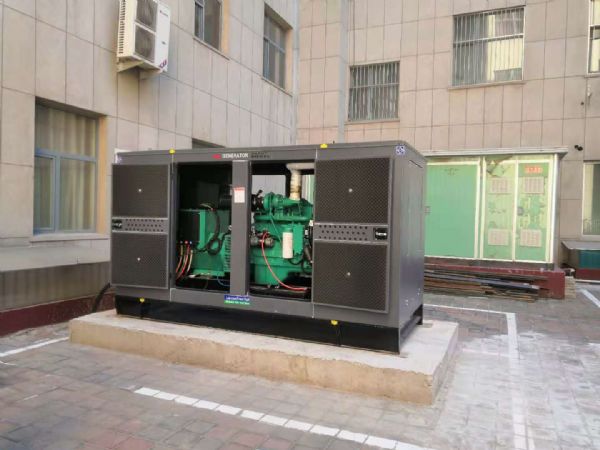 康明斯发电机组安装现场